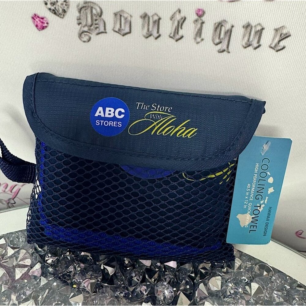 Cooling towel Hawaii abc store aloha towel cool cold 🥶 tropical vacations nwt